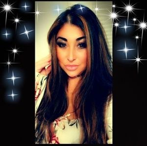 Meet your Posher, Marisa